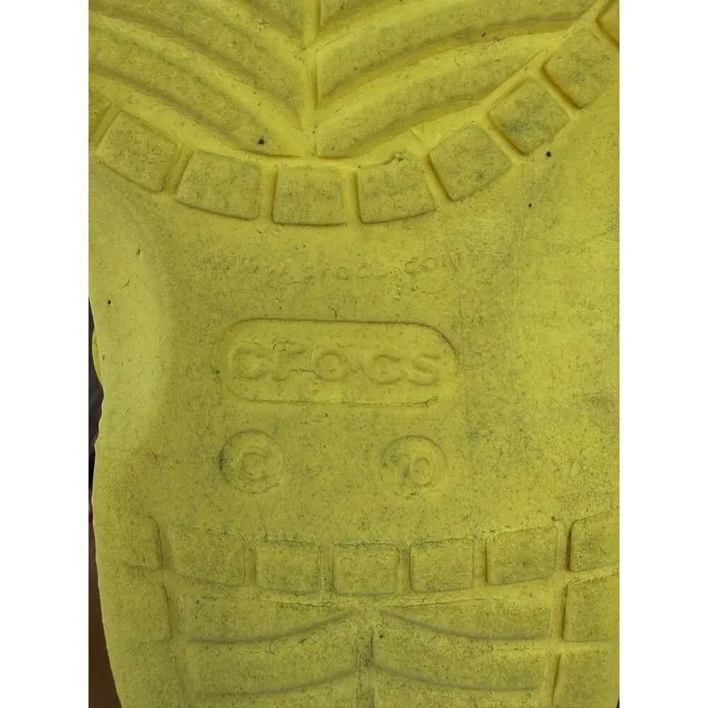 Crocs Classic Clog Yellow Kids Unisex Size C10 Slip-On Comfort Casual Sandals